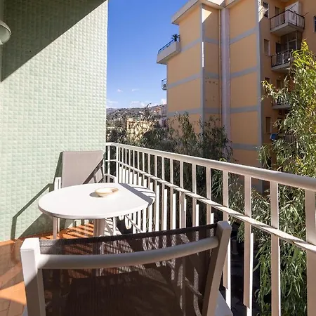 Orange - De Vivo Realty בית הארחה