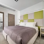 Orange - De Vivo Realty Sorrente