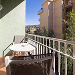 Orange - De Vivo Realty Maison d'hôtes
