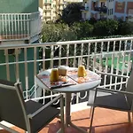 Orange - De Vivo Realty 4*
