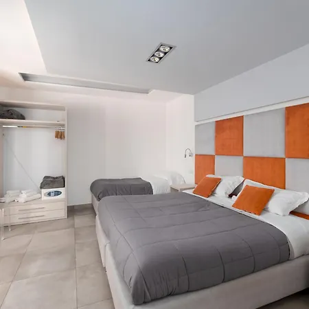 De Vivo Realty - Orange Suites Sorrento Gæstehus 4*