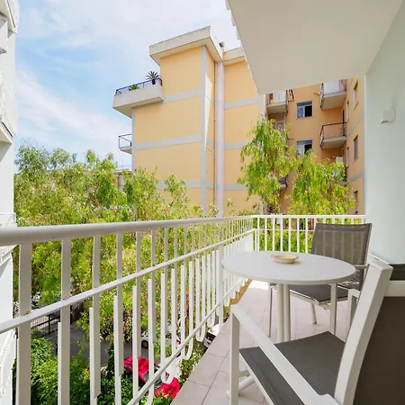 De Vivo Realty - Orange Suites Sorrento Sorrento
