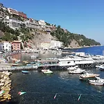 Vendégház Orange - De Vivo Realty 4*