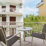 Orange - De Vivo Realty Vendégház 4*
