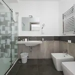 Vendégház Orange - De Vivo Realty 4*