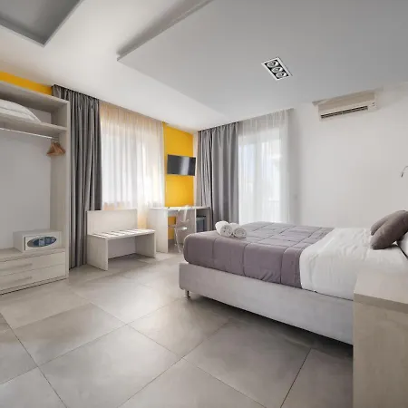Orange Suites - De Vivo Realty Sorrento 4*