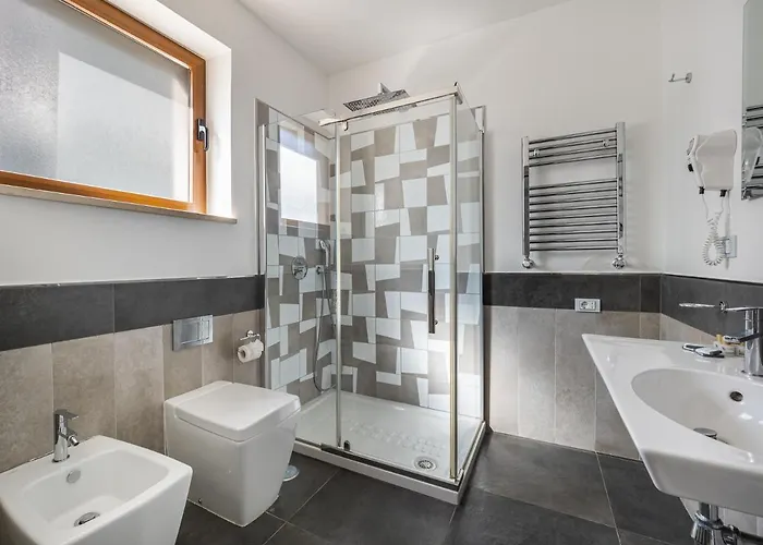 Orange - De Vivo Realty Sorrento