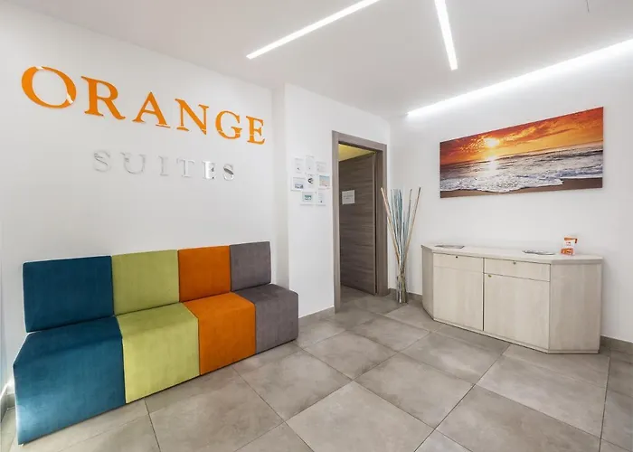 Orange - De Vivo Realty Penzion 4*